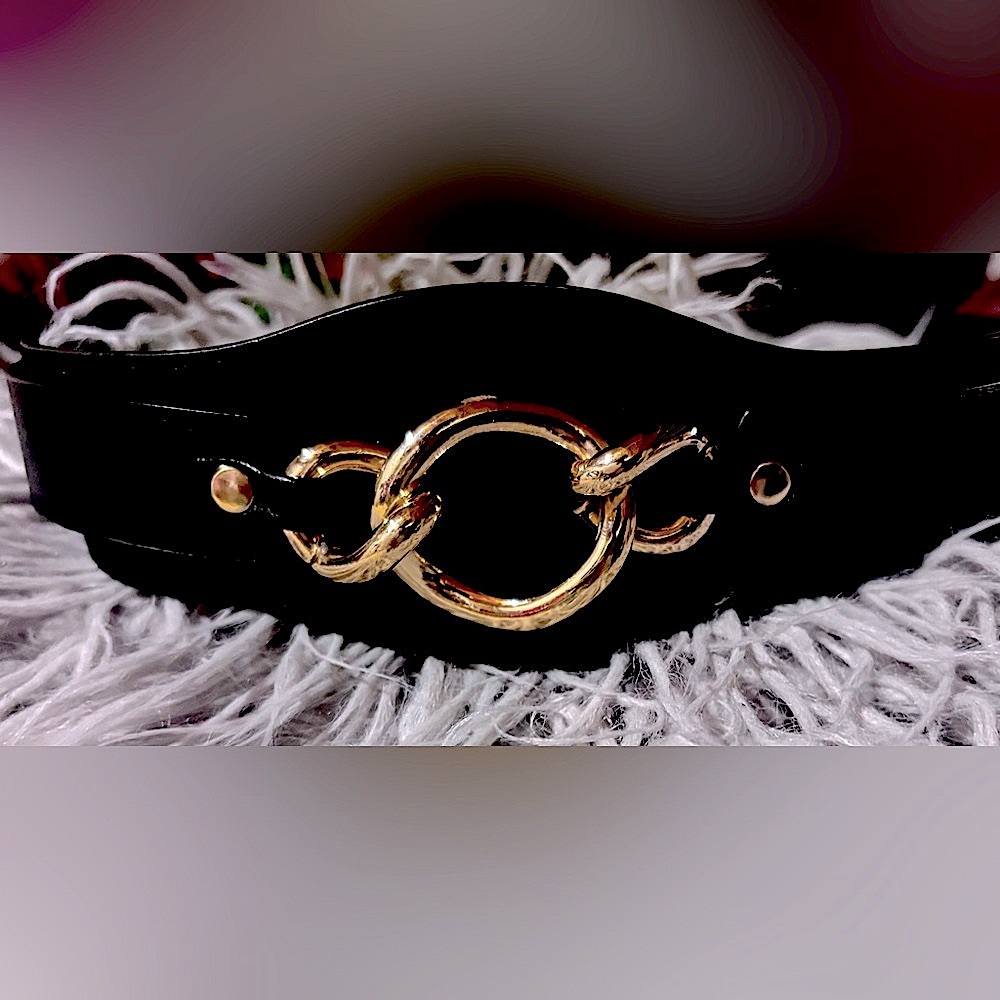 Elegant Black and Gold H&M Women's Belt (New) No Tags